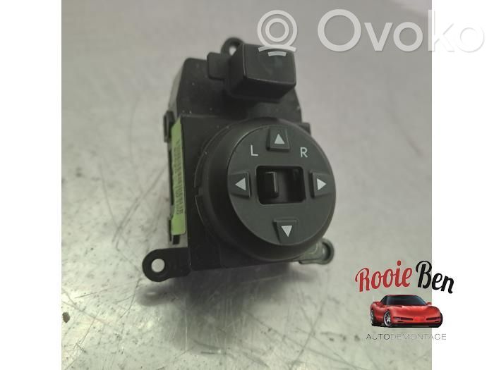 Wing mirror switch   935301W100