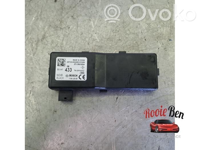 Opel Corsa E Centralina/modulo chiusura centralizzata portiere 
