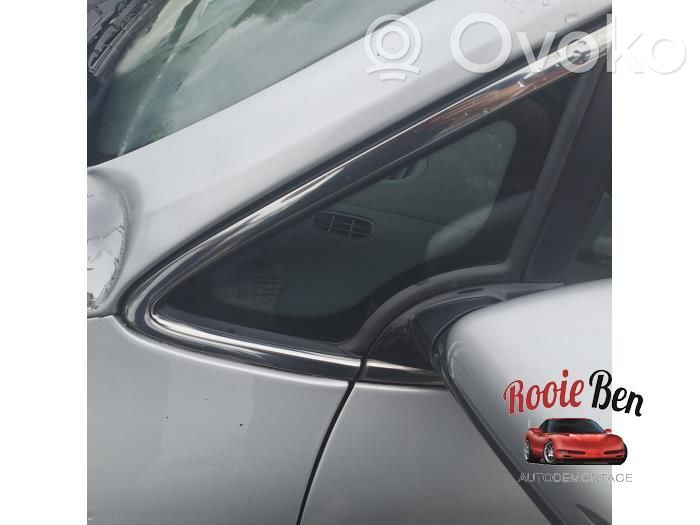 Front triangle window/glass
