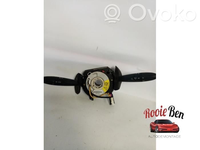 Ford Ka Commodo, commande essuie-glace/phare 