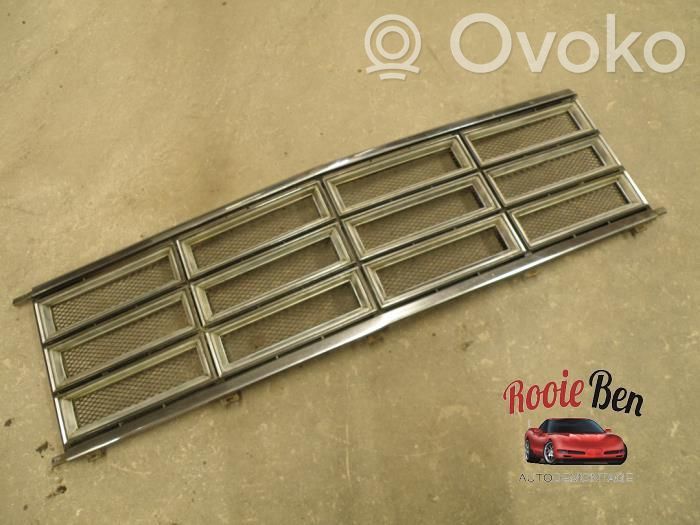 Dodge VAN B100 Griglia superiore del radiatore paraurti anteriore 