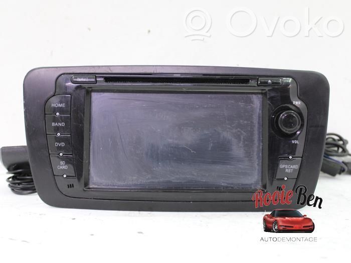 Seat Ibiza IV (6J,6P) Panel / Radioodtwarzacz CD/DVD/GPS 