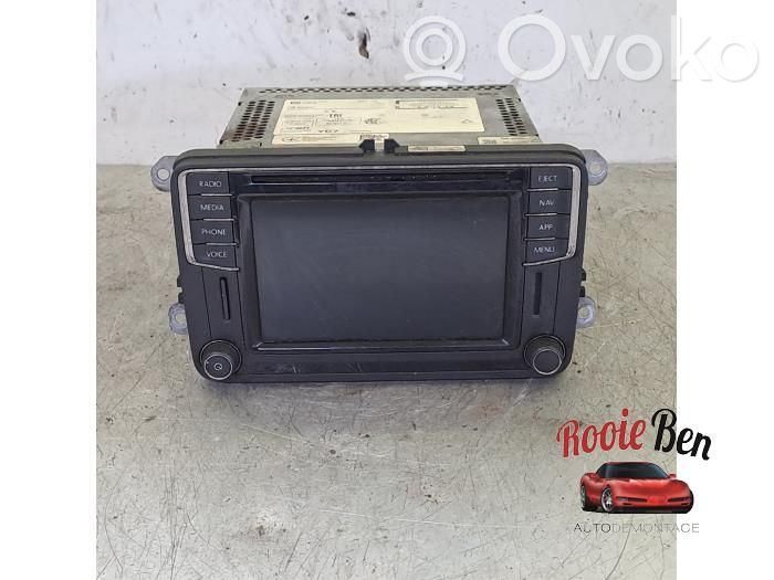 Volkswagen Caddy Panel / Radioodtwarzacz CD/DVD/GPS 