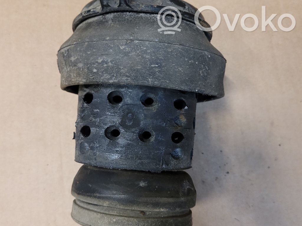 Engine mount bracket   1H0199625,1H0199623,357199611,VR6