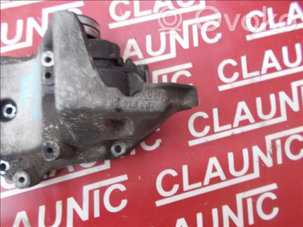 Opel Vectra B Generator/alternator bracket 