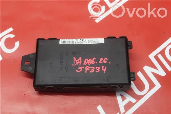Dacia Duster Comfort/convenience module 
