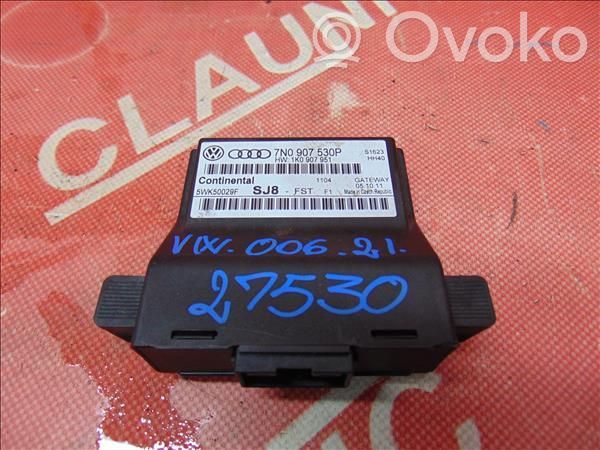 Volkswagen PASSAT B7 Módulo de control Gateway 