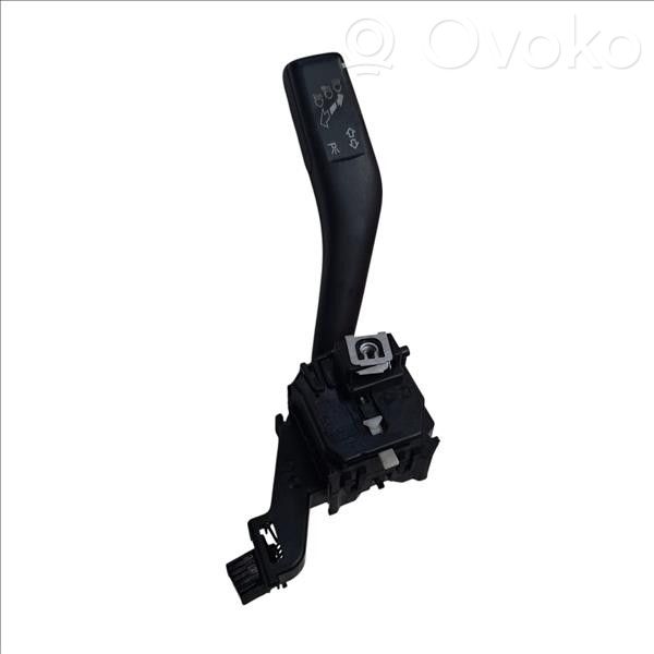 Volkswagen Golf Plus Module de fusibles 