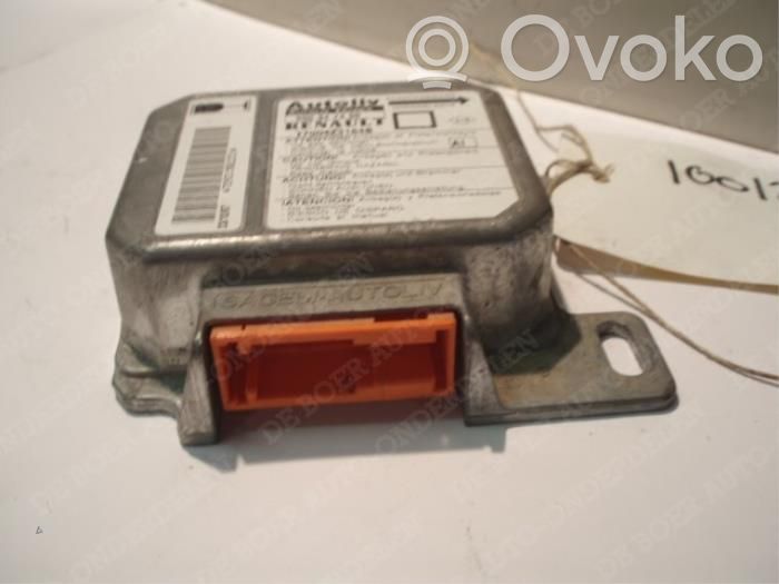 Renault Megane I Airbag control unit/module 