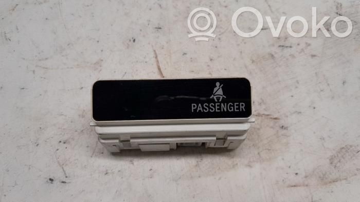 Toyota Prius (NHW20) Screen/display/small screen 