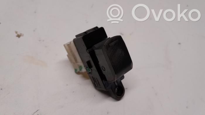 Suzuki Vitara (LY) Electric window control switch 
