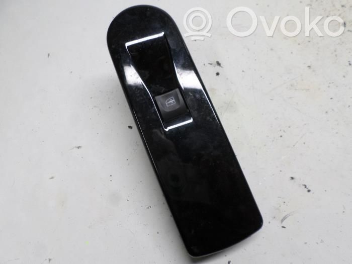 Renault Clio IV Electric window control switch 