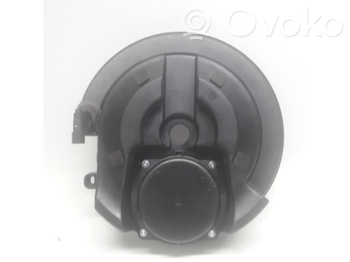 Ford Focus Subwoofer 