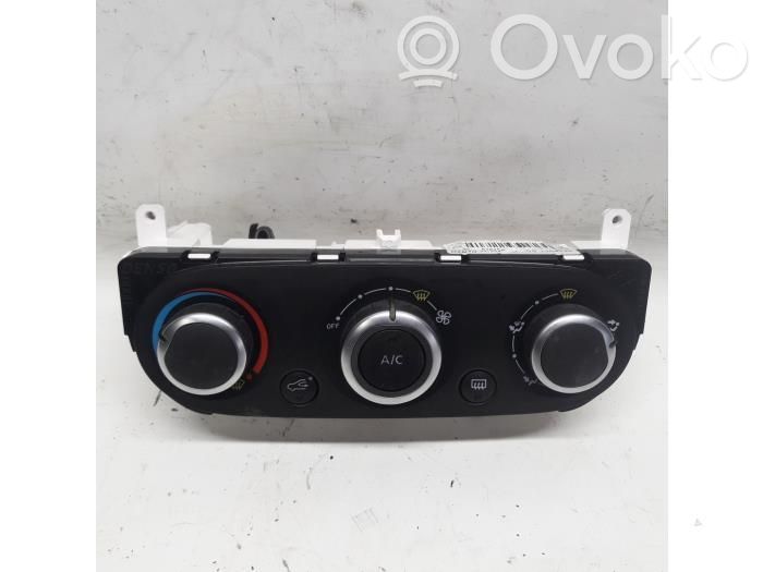 Renault Clio IV Climate control unit 