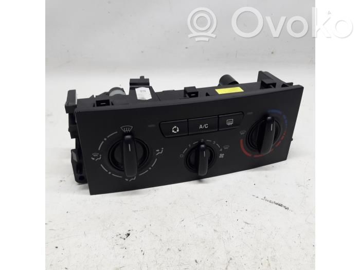 Peugeot 207 Climate control unit 
