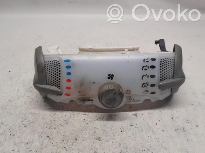 Toyota Aygo AB10 Panel klimatyzacji 