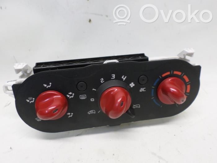 Renault Twingo II Climate control unit 