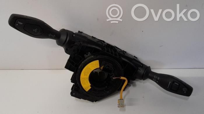 Ford Fiesta Commodo, commande essuie-glace/phare 