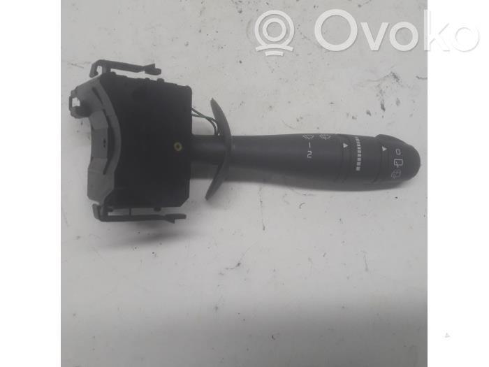 Renault Twingo II Wiper switch 