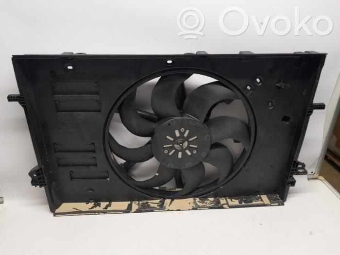 Renault Austral Electric radiator cooling fan 