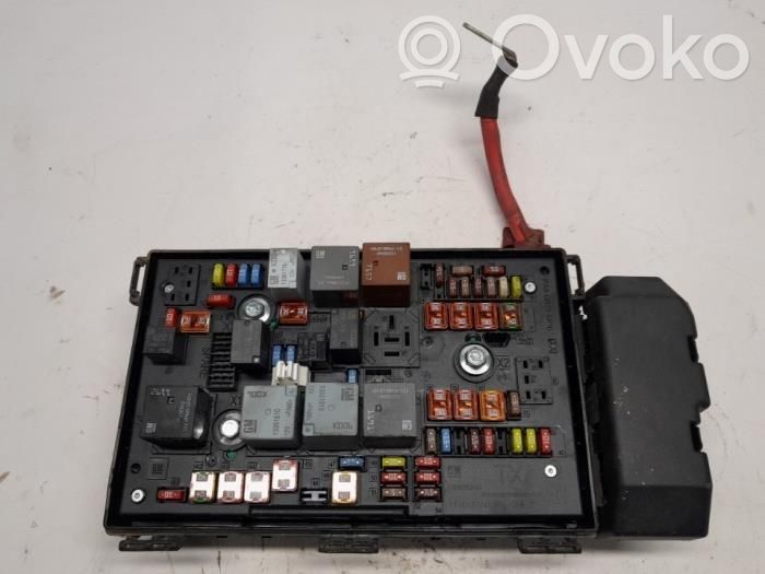 Opel Zafira C Fuse box set 