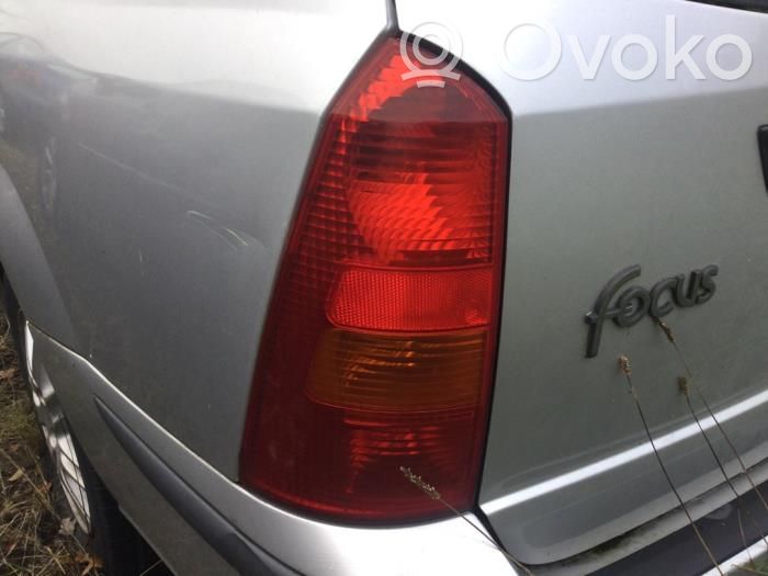 Ford Focus Задний фонарь в кузове 