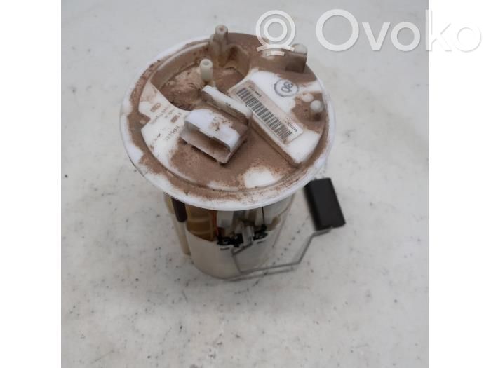 Opel Corsa D Pompa paliwa w zbiorniku 
