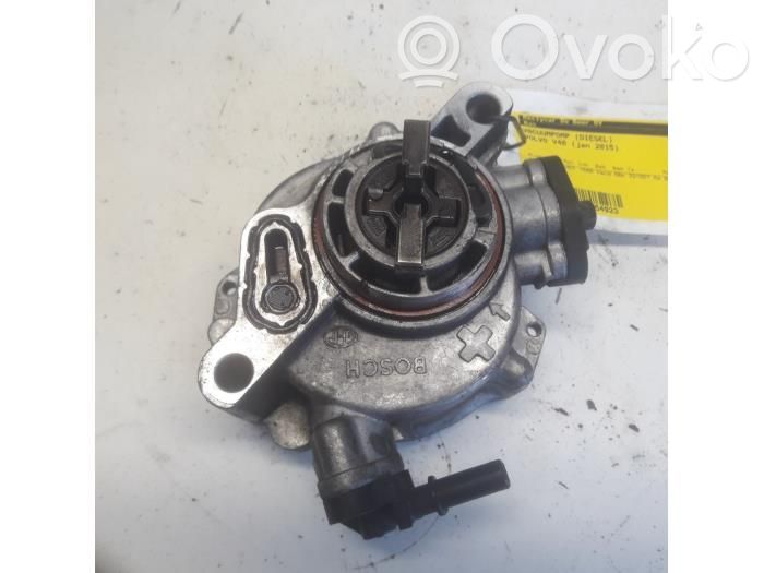 Volvo V40 Pompă vacuum 