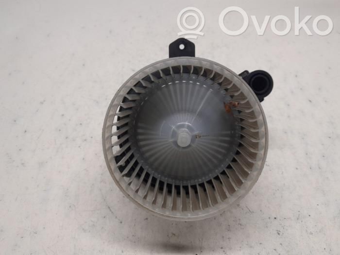 Opel Karl Mazā radiatora ventilators 