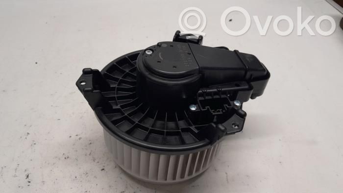 Toyota RAV 4 (XA40) Ventilator aerotermă 