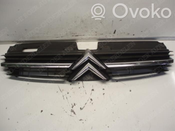 Front grill   8200499017,M39295,2000346,2000346,6000620025,8200499017,M39295,X610530