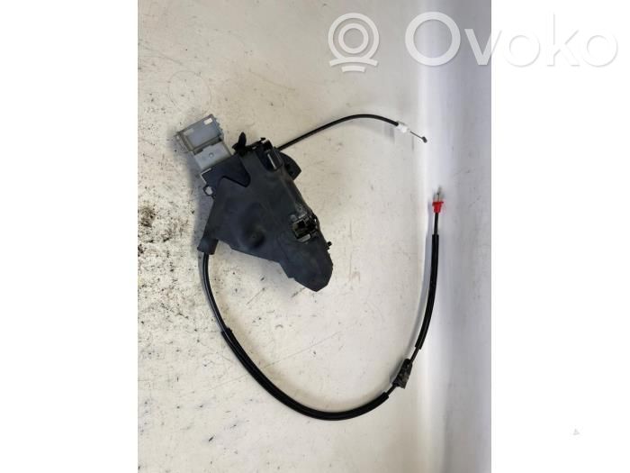 Peugeot 407 Zamek drzwi przednich 