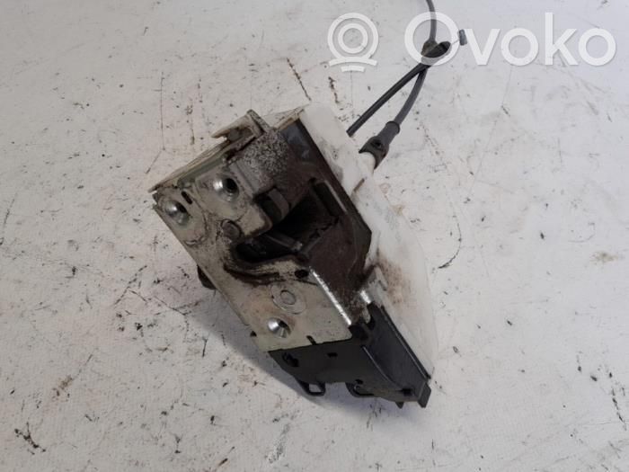 Renault Twingo II Front door lock 