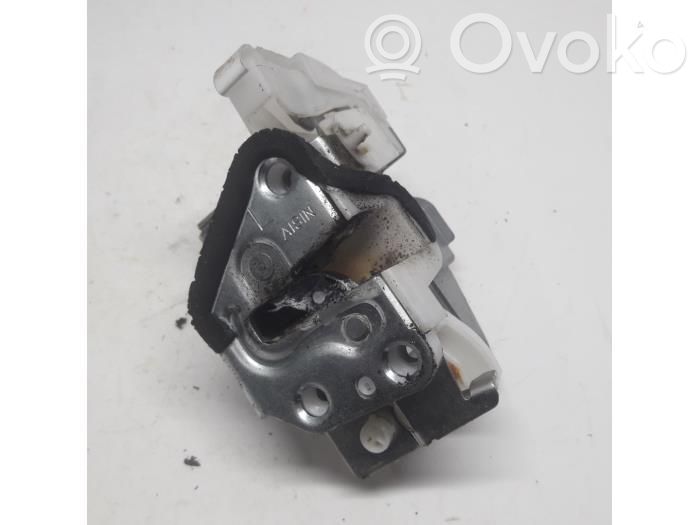 Toyota Aygo AB10 Takaoven lukko 