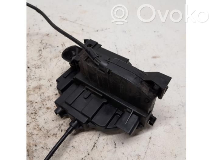 Renault Clio III Zamek drzwi przednich 