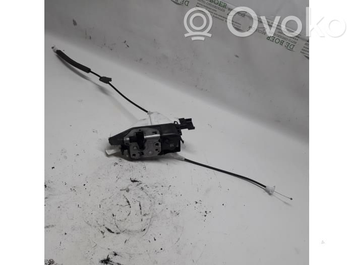 Citroen C3 Front door lock 