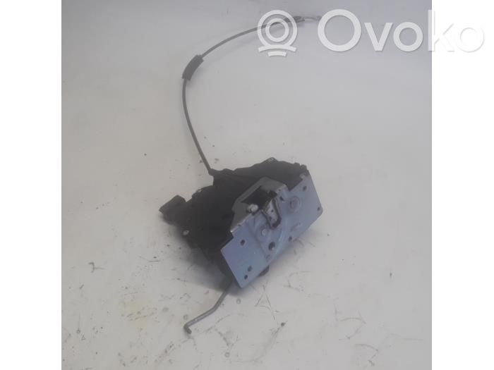 Opel Corsa D Priekinė durų spyna 