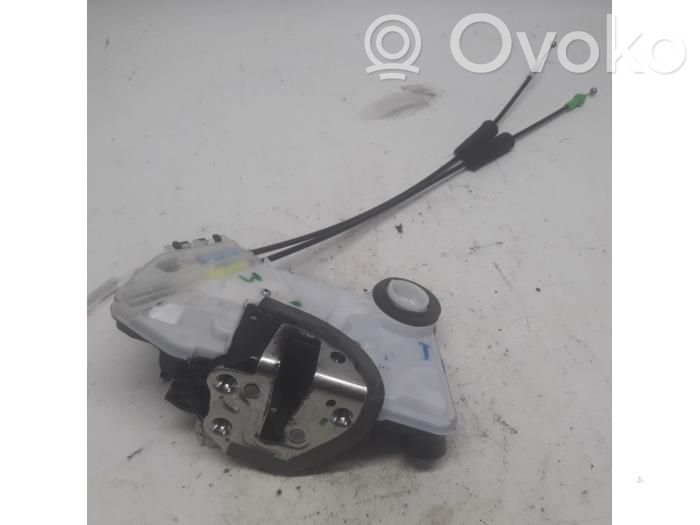 Peugeot 108 Front door lock 