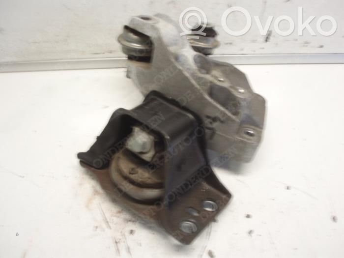Nissan Primera Dzinēja spilvens 