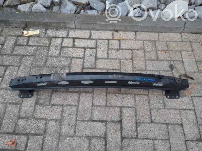 Volkswagen Touareg I Rear bumper foam support bar 