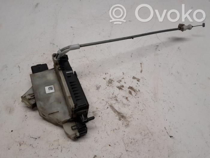 Citroen DS5 Front door lock 