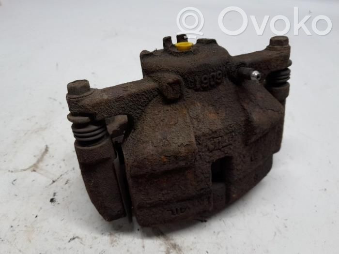 Nissan Qashqai Front brake caliper 