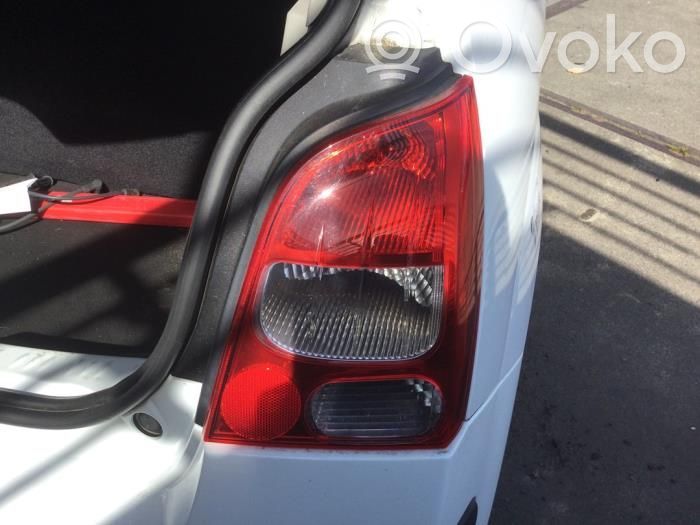 Renault Twingo II Luz trasera/de freno 