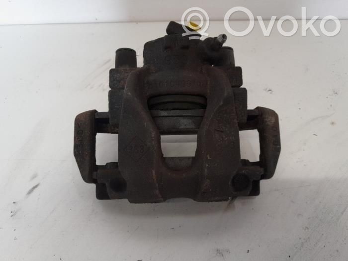 Renault Clio IV Front brake caliper 
