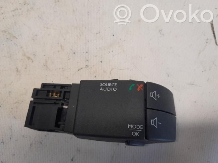 Przełącznik / Przycisk kierownicy   255522448R,344422023GB,1697530280,2214510263,255522448R,344422023GB,EY40874