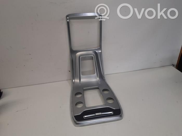 Volvo V70 Ramka schowka deski rozdzielczej 