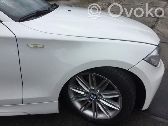 BMW 1 E81 E87 Contur aripă față 