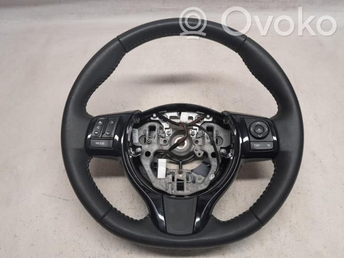 Toyota Yaris Steering wheel 