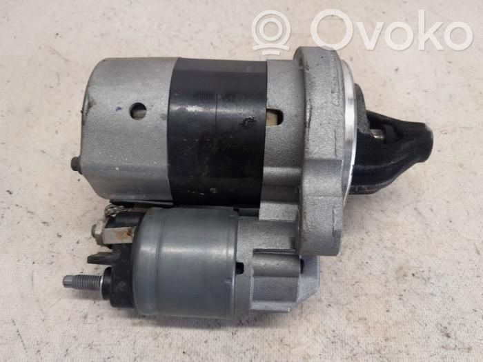 Starteris   EJ3MA,H1BT11000BBB,ESW1013,0390243111,2079506,2105460,2542920,EJ3MA,ESW1013,GN1517504AF,GN1517504AG,GN1517566AB,H1BT11000BB,H1BT11000BBB,S4955P0649