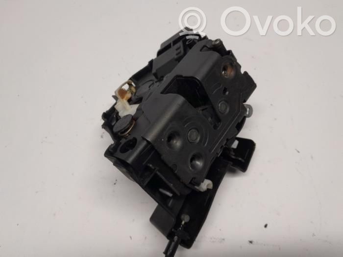 Volvo V70 Etuoven lukko 